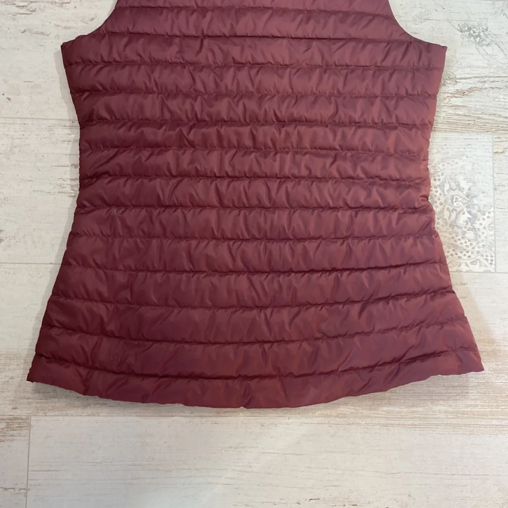 Lululemon Pack It Down Vest In Plumful Size 10 NWOT